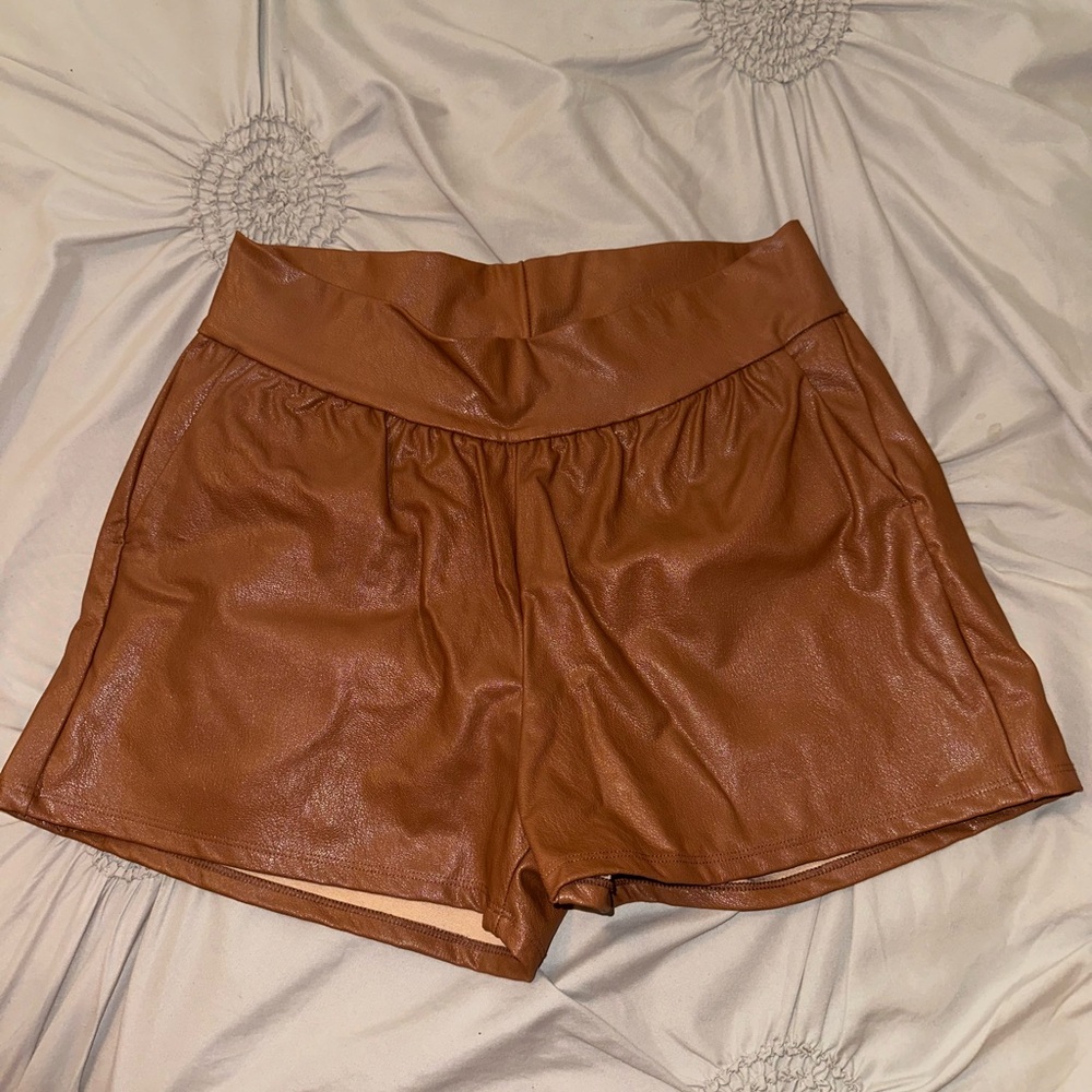 NWT Commando Faux Leather Relaxed Shorts